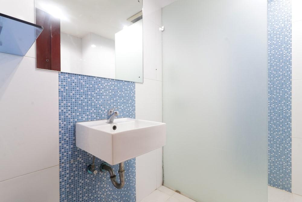Hotel Bisanta Bidakara Tunjungan Surabaya Esterno foto