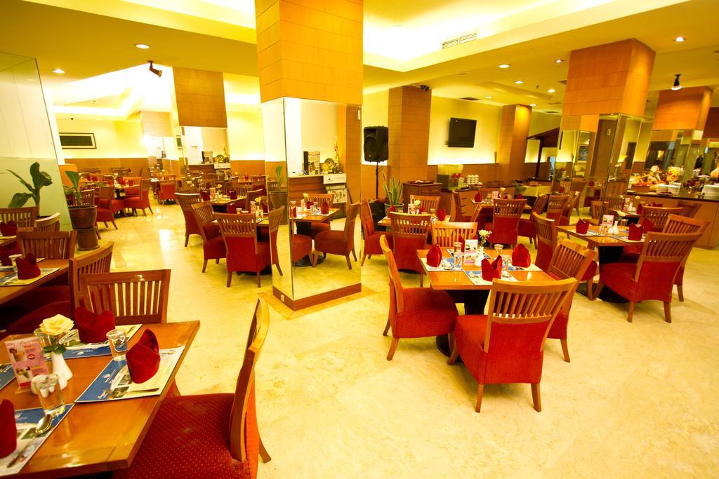 Hotel Bisanta Bidakara Tunjungan Surabaya Esterno foto