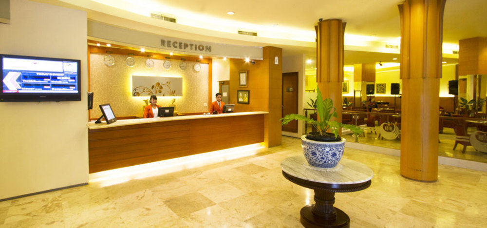 Hotel Bisanta Bidakara Tunjungan Surabaya Esterno foto